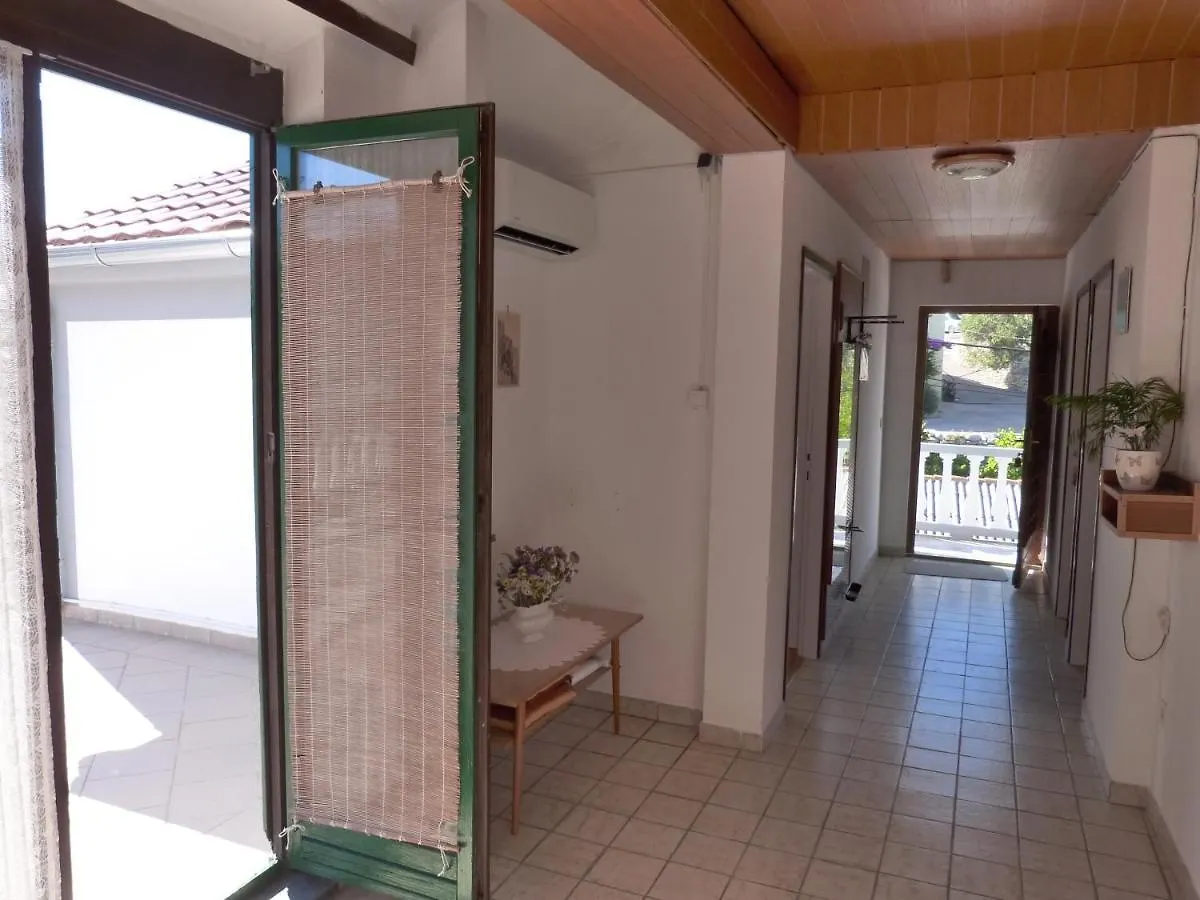 Apartments With A Parking Space Palit, Rab - 14996 Palit