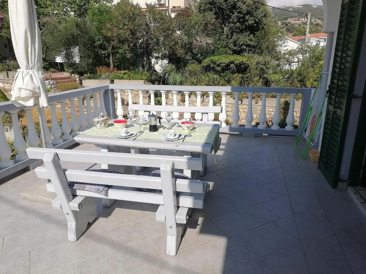 Apartments With A Parking Space Palit, Rab - 14996  Palit