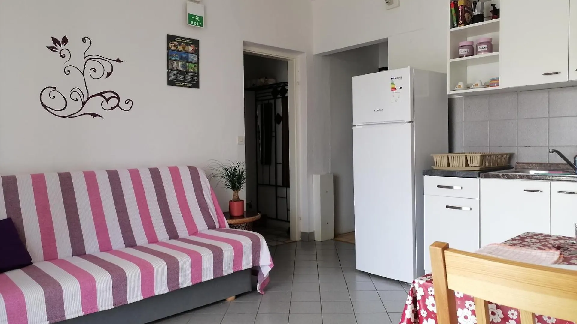 Apartments With A Parking Space Palit, Rab - 14996 0*, Palit Croatia