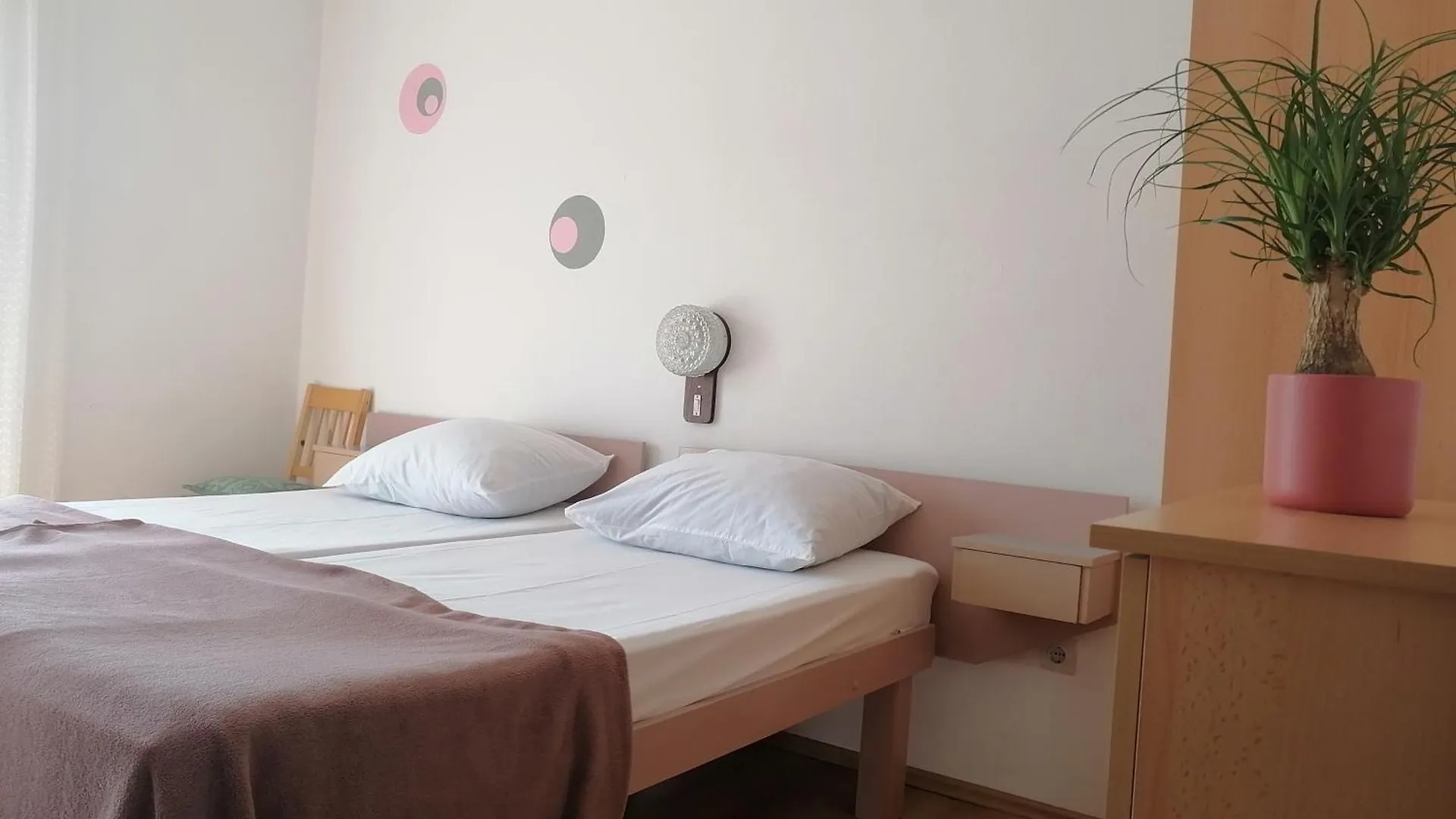 Apartments With A Parking Space Palit, Rab - 14996