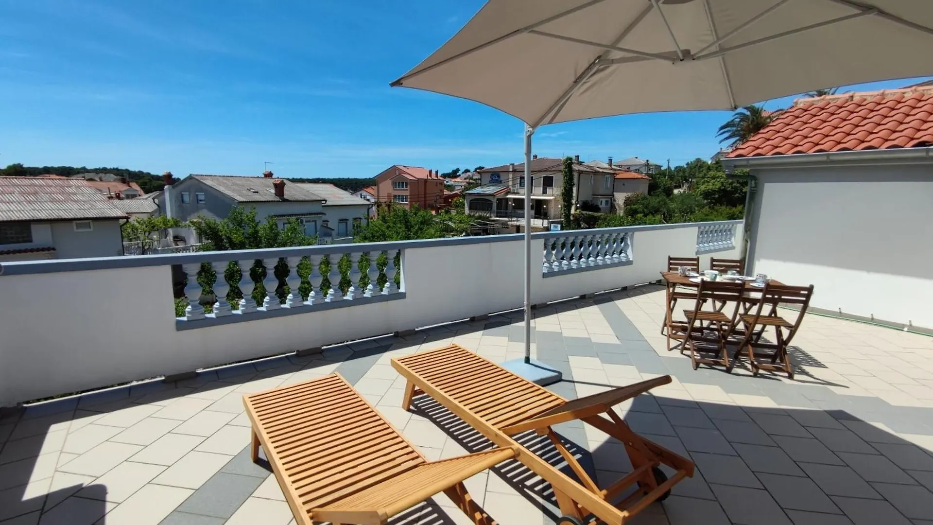 Apartments With A Parking Space Palit, Rab - 14996